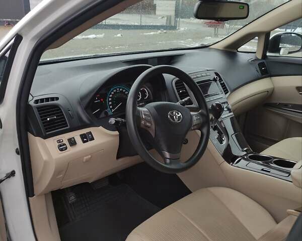 Белый Тойота Венза, объемом двигателя 2.67 л и пробегом 160 тыс. км за 13950 $, фото 25 на Automoto.ua