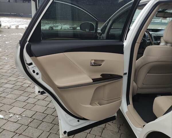 Белый Тойота Венза, объемом двигателя 2.67 л и пробегом 160 тыс. км за 13950 $, фото 34 на Automoto.ua
