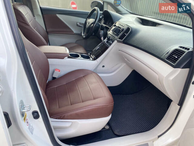 Белый Тойота Венза, объемом двигателя 2.7 л и пробегом 260 тыс. км за 11700 $, фото 19 на Automoto.ua