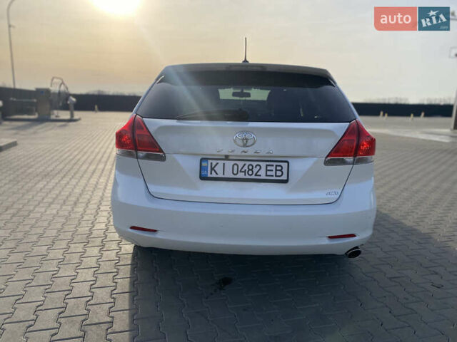 Белый Тойота Венза, объемом двигателя 2.7 л и пробегом 260 тыс. км за 11700 $, фото 7 на Automoto.ua