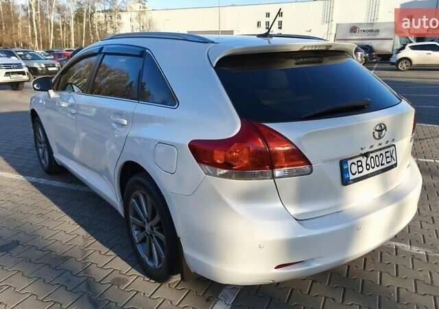 Белый Тойота Венза, объемом двигателя 2.7 л и пробегом 270 тыс. км за 11900 $, фото 1 на Automoto.ua