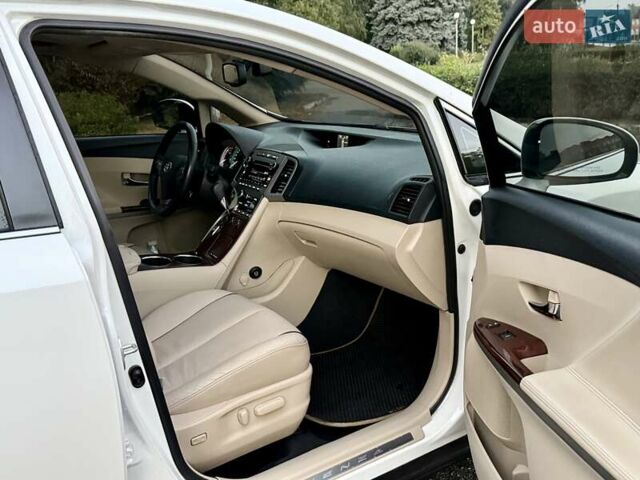 Белый Тойота Венза, объемом двигателя 2.67 л и пробегом 173 тыс. км за 12200 $, фото 23 на Automoto.ua