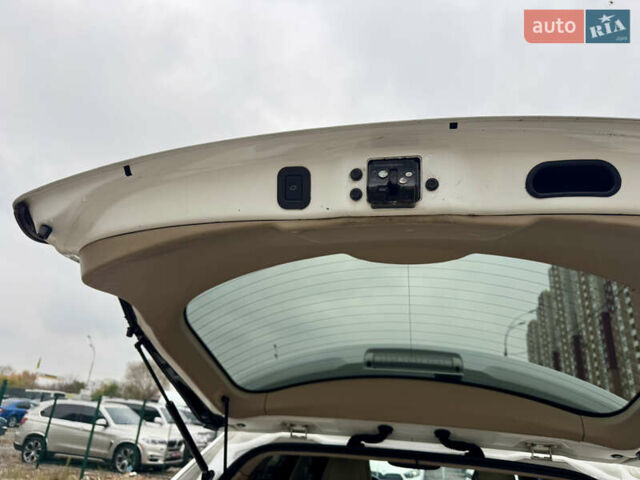 Білий Тойота Венза, об'ємом двигуна 3.46 л та пробігом 199 тис. км за 13500 $, фото 38 на Automoto.ua