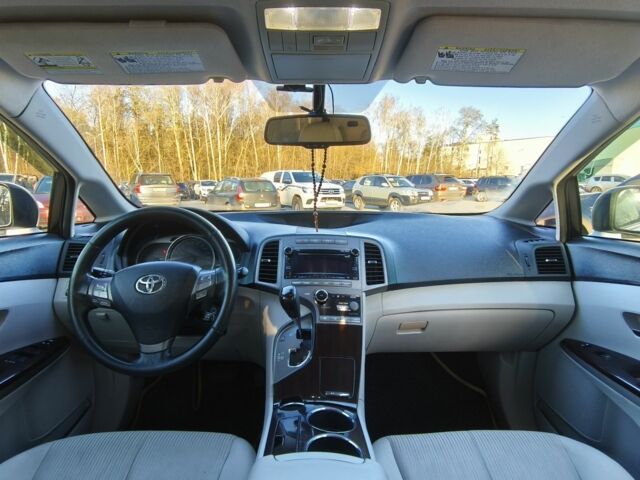 Білий Тойота Венза, об'ємом двигуна 2.7 л та пробігом 181 тис. км за 11900 $, фото 3 на Automoto.ua