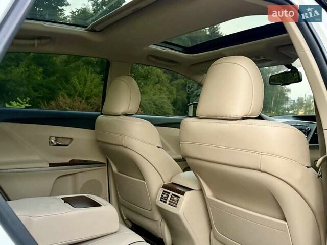 Белый Тойота Венза, объемом двигателя 2.67 л и пробегом 173 тыс. км за 12200 $, фото 62 на Automoto.ua