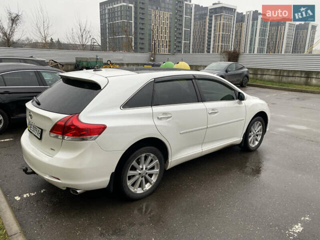 Белый Тойота Венза, объемом двигателя 2.7 л и пробегом 165 тыс. км за 12500 $, фото 7 на Automoto.ua