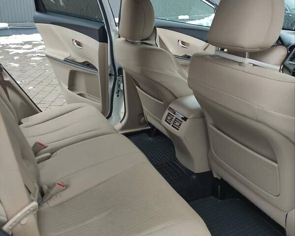 Белый Тойота Венза, объемом двигателя 2.67 л и пробегом 160 тыс. км за 13950 $, фото 38 на Automoto.ua