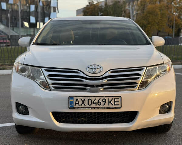 Белый Тойота Венза, объемом двигателя 2.7 л и пробегом 240 тыс. км за 11250 $, фото 6 на Automoto.ua