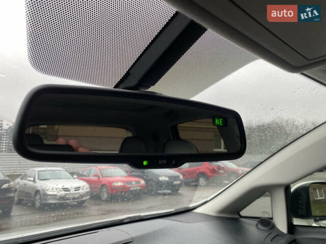 Белый Тойота Венза, объемом двигателя 2.7 л и пробегом 165 тыс. км за 12500 $, фото 29 на Automoto.ua