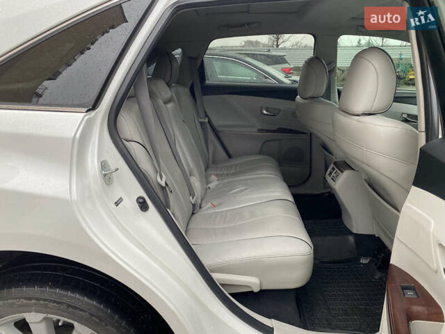 Белый Тойота Венза, объемом двигателя 2.7 л и пробегом 165 тыс. км за 12500 $, фото 21 на Automoto.ua