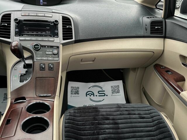 Білий Тойота Венза, об'ємом двигуна 2.7 л та пробігом 174 тис. км за 12500 $, фото 7 на Automoto.ua