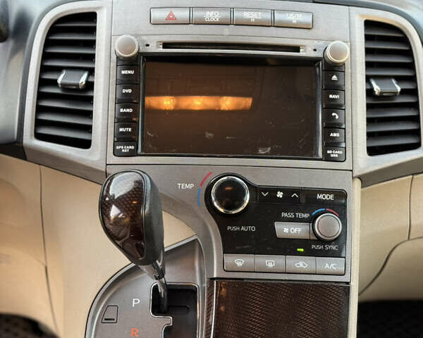 Белый Тойота Венза, объемом двигателя 2.7 л и пробегом 240 тыс. км за 11250 $, фото 10 на Automoto.ua