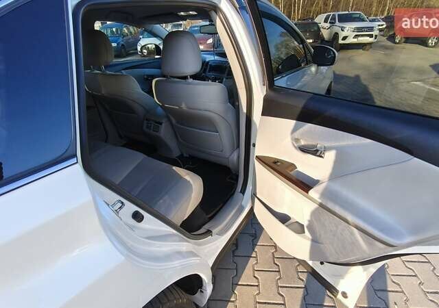 Белый Тойота Венза, объемом двигателя 2.7 л и пробегом 270 тыс. км за 11900 $, фото 4 на Automoto.ua