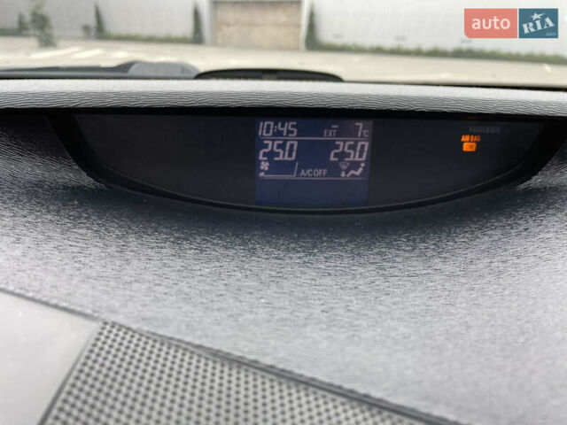 Білий Тойота Венза, об'ємом двигуна 2.7 л та пробігом 232 тис. км за 11200 $, фото 24 на Automoto.ua
