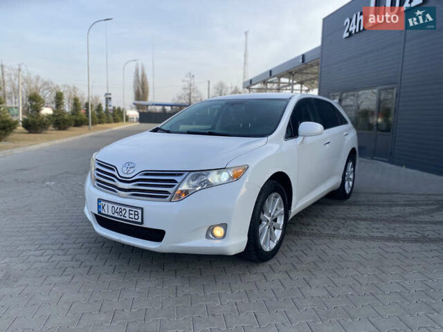 Белый Тойота Венза, объемом двигателя 2.7 л и пробегом 260 тыс. км за 11700 $, фото 1 на Automoto.ua