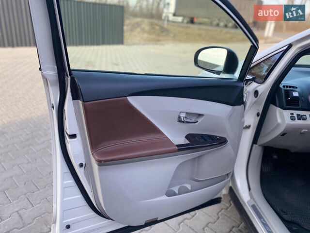 Белый Тойота Венза, объемом двигателя 2.7 л и пробегом 260 тыс. км за 11700 $, фото 22 на Automoto.ua