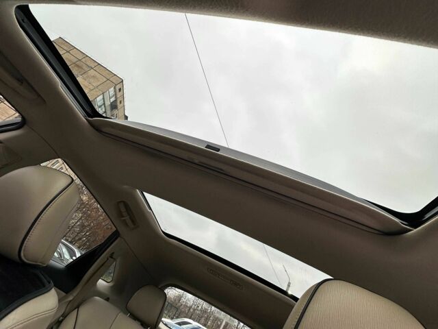 Білий Тойота Венза, об'ємом двигуна 2.7 л та пробігом 174 тис. км за 12500 $, фото 17 на Automoto.ua