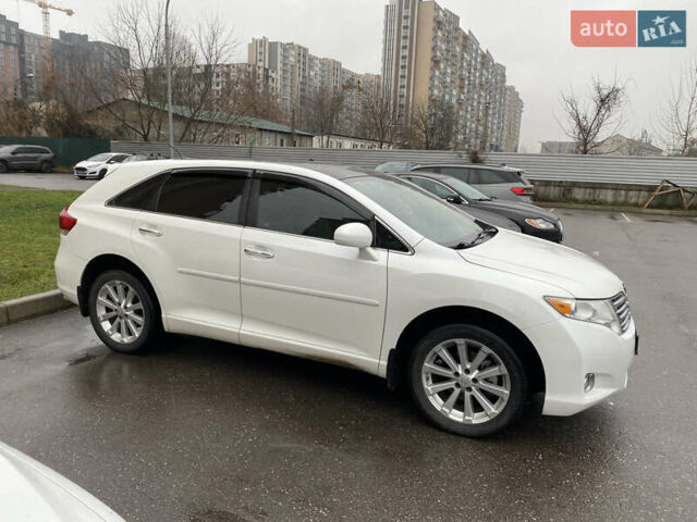 Белый Тойота Венза, объемом двигателя 2.7 л и пробегом 165 тыс. км за 12500 $, фото 10 на Automoto.ua