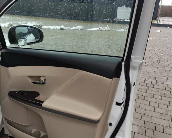 Белый Тойота Венза, объемом двигателя 2.67 л и пробегом 160 тыс. км за 13950 $, фото 36 на Automoto.ua