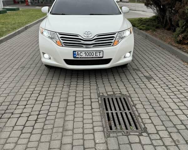 Белый Тойота Венза, объемом двигателя 2.69 л и пробегом 180 тыс. км за 14700 $, фото 1 на Automoto.ua