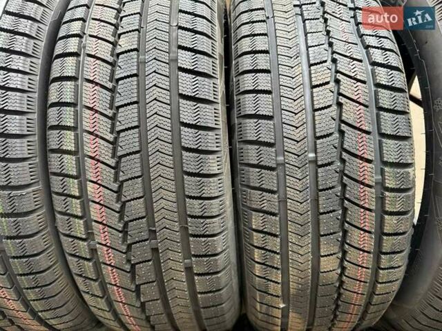 Белый Тойота Венза, объемом двигателя 2.67 л и пробегом 145 тыс. км за 12300 $, фото 23 на Automoto.ua