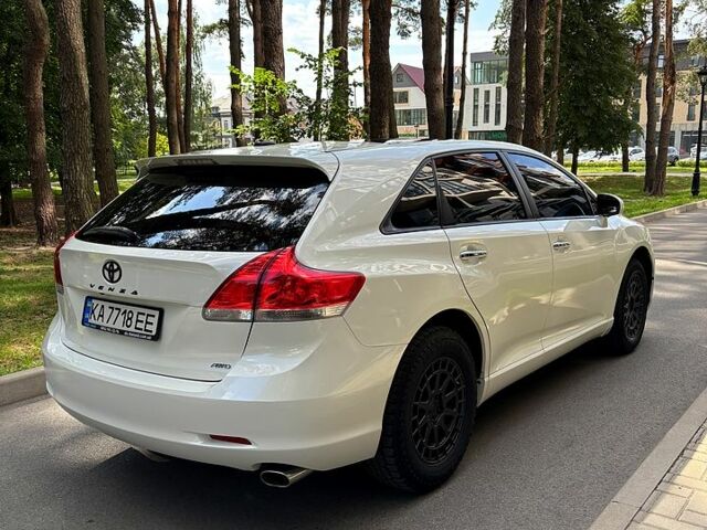 Білий Тойота Венза, об'ємом двигуна 3.5 л та пробігом 175 тис. км за 12950 $, фото 3 на Automoto.ua