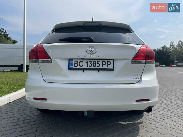 Белый Тойота Венза, объемом двигателя 2.67 л и пробегом 205 тыс. км за 14500 $, фото 5 на Automoto.ua