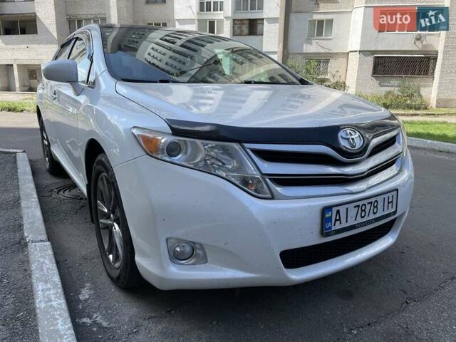 Белый Тойота Венза, объемом двигателя 2.7 л и пробегом 155 тыс. км за 15000 $, фото 1 на Automoto.ua