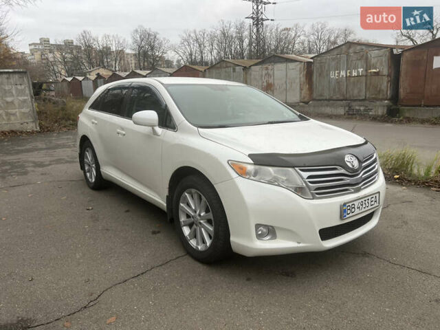 Белый Тойота Венза, объемом двигателя 2.67 л и пробегом 152 тыс. км за 12900 $, фото 1 на Automoto.ua