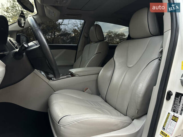 Белый Тойота Венза, объемом двигателя 2.7 л и пробегом 145 тыс. км за 13499 $, фото 17 на Automoto.ua