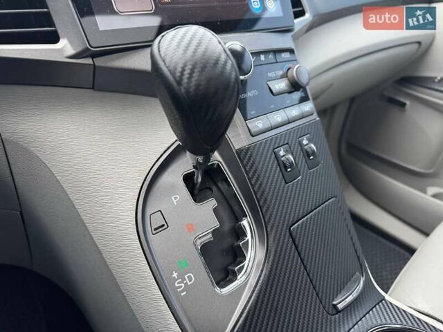 Белый Тойота Венза, объемом двигателя 3.46 л и пробегом 168 тыс. км за 16990 $, фото 27 на Automoto.ua