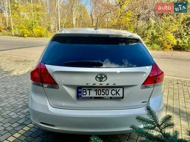 Белый Тойота Венза, объемом двигателя 2.67 л и пробегом 145 тыс. км за 12300 $, фото 3 на Automoto.ua