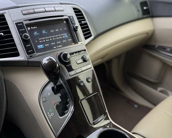 Белый Тойота Венза, объемом двигателя 2.69 л и пробегом 180 тыс. км за 14700 $, фото 7 на Automoto.ua