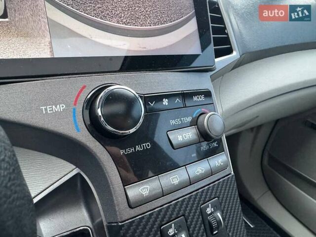 Белый Тойота Венза, объемом двигателя 3.46 л и пробегом 168 тыс. км за 16990 $, фото 26 на Automoto.ua