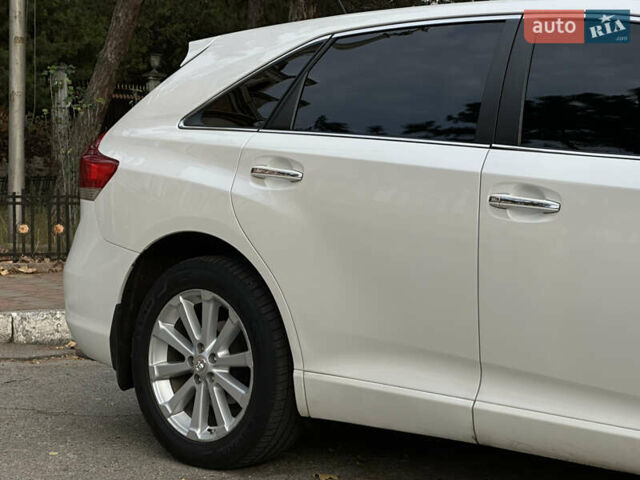 Белый Тойота Венза, объемом двигателя 2.7 л и пробегом 145 тыс. км за 13499 $, фото 7 на Automoto.ua