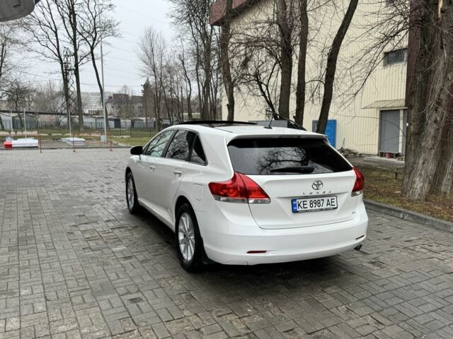 Белый Тойота Венза, объемом двигателя 2.7 л и пробегом 135 тыс. км за 14800 $, фото 3 на Automoto.ua