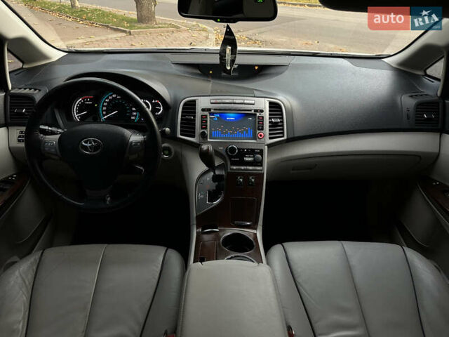 Белый Тойота Венза, объемом двигателя 2.7 л и пробегом 145 тыс. км за 13499 $, фото 20 на Automoto.ua