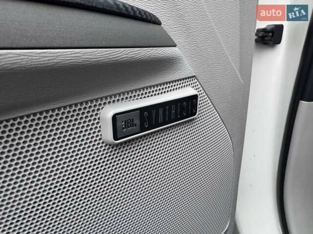 Белый Тойота Венза, объемом двигателя 3.46 л и пробегом 168 тыс. км за 16990 $, фото 16 на Automoto.ua