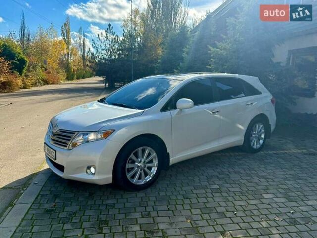 Белый Тойота Венза, объемом двигателя 2.67 л и пробегом 145 тыс. км за 12300 $, фото 1 на Automoto.ua