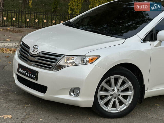 Белый Тойота Венза, объемом двигателя 2.7 л и пробегом 145 тыс. км за 13499 $, фото 2 на Automoto.ua