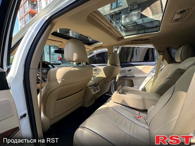 Білий Тойота Венза, об'ємом двигуна 3.5 л та пробігом 175 тис. км за 12950 $, фото 7 на Automoto.ua