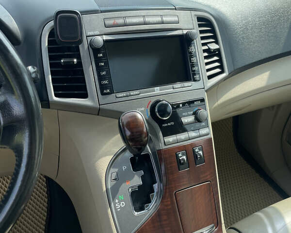 Белый Тойота Венза, объемом двигателя 2.67 л и пробегом 205 тыс. км за 14500 $, фото 13 на Automoto.ua