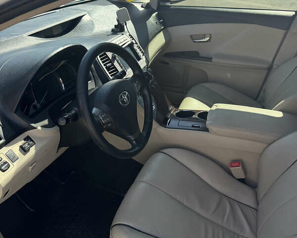 Тойота Венза 2011 в Киеве на Automoto.ua Белый Тойота Венза, объемом двигателя 2.67 л и пробегом 297 тыс. км за 12500 $, фото 12 на Automoto.ua