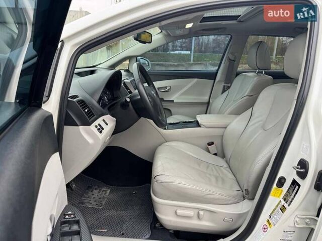 Белый Тойота Венза, объемом двигателя 3.46 л и пробегом 168 тыс. км за 16990 $, фото 8 на Automoto.ua