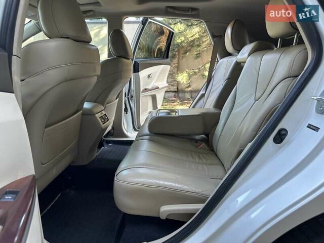 Белый Тойота Венза, объемом двигателя 2.69 л и пробегом 144 тыс. км за 12999 $, фото 30 на Automoto.ua