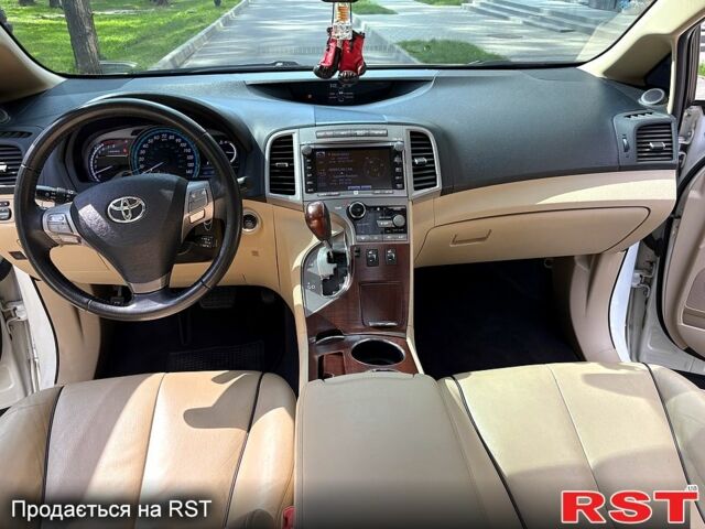 Білий Тойота Венза, об'ємом двигуна 3.5 л та пробігом 175 тис. км за 12950 $, фото 5 на Automoto.ua