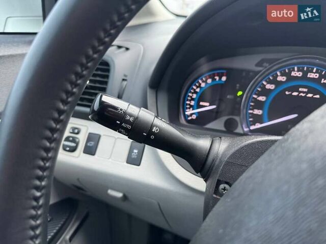 Белый Тойота Венза, объемом двигателя 3.46 л и пробегом 168 тыс. км за 16990 $, фото 18 на Automoto.ua