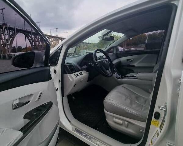 Білий Тойота Венза, об'ємом двигуна 2.67 л та пробігом 180 тис. км за 15500 $, фото 13 на Automoto.ua
