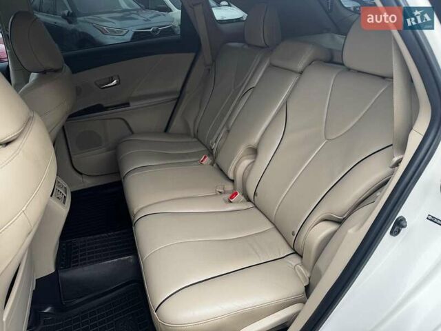 Білий Тойота Венза, об'ємом двигуна 2.7 л та пробігом 164 тис. км за 15690 $, фото 16 на Automoto.ua