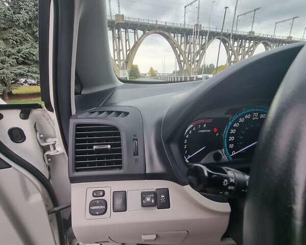 Білий Тойота Венза, об'ємом двигуна 2.67 л та пробігом 180 тис. км за 15500 $, фото 17 на Automoto.ua